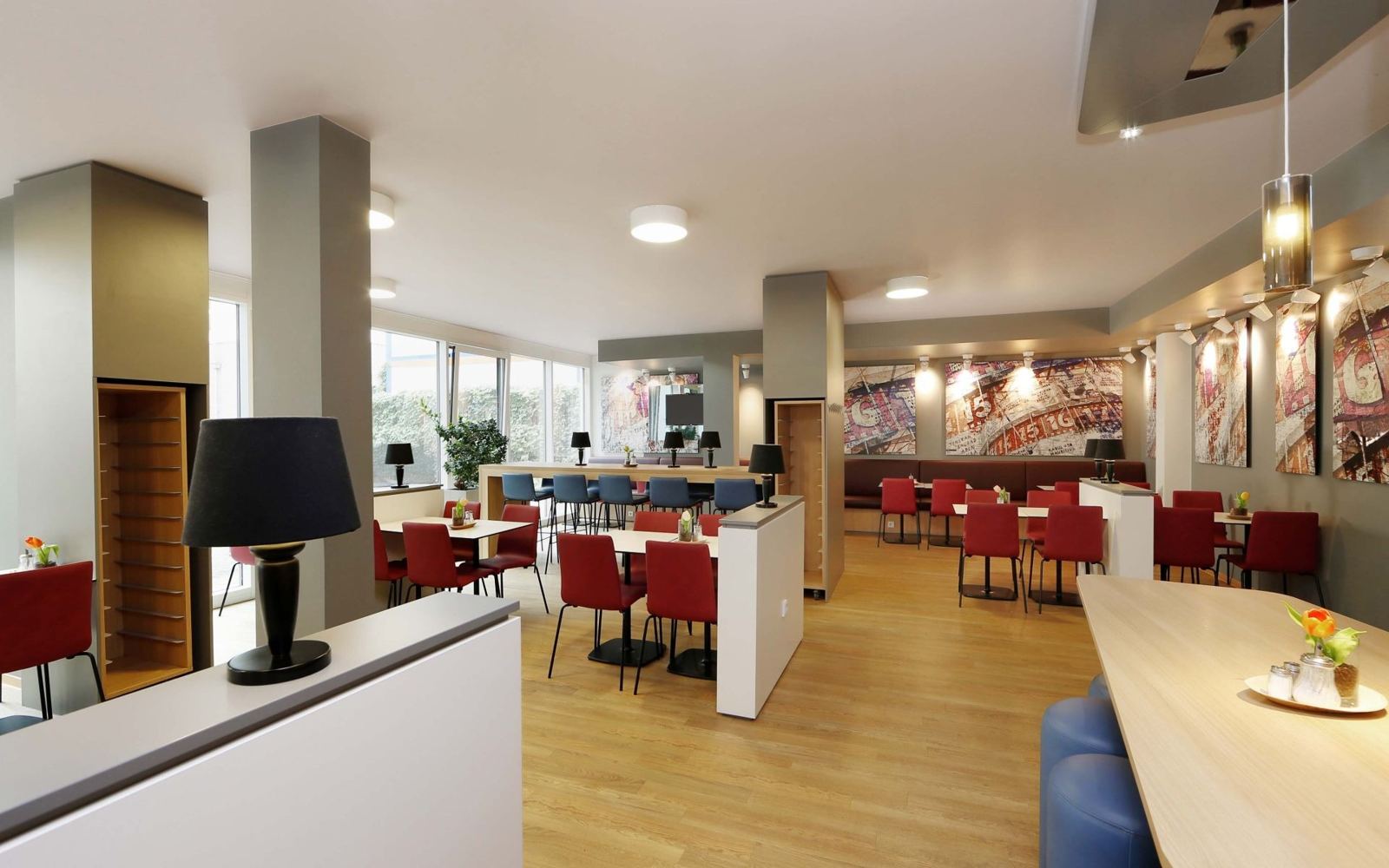 Breakfast room